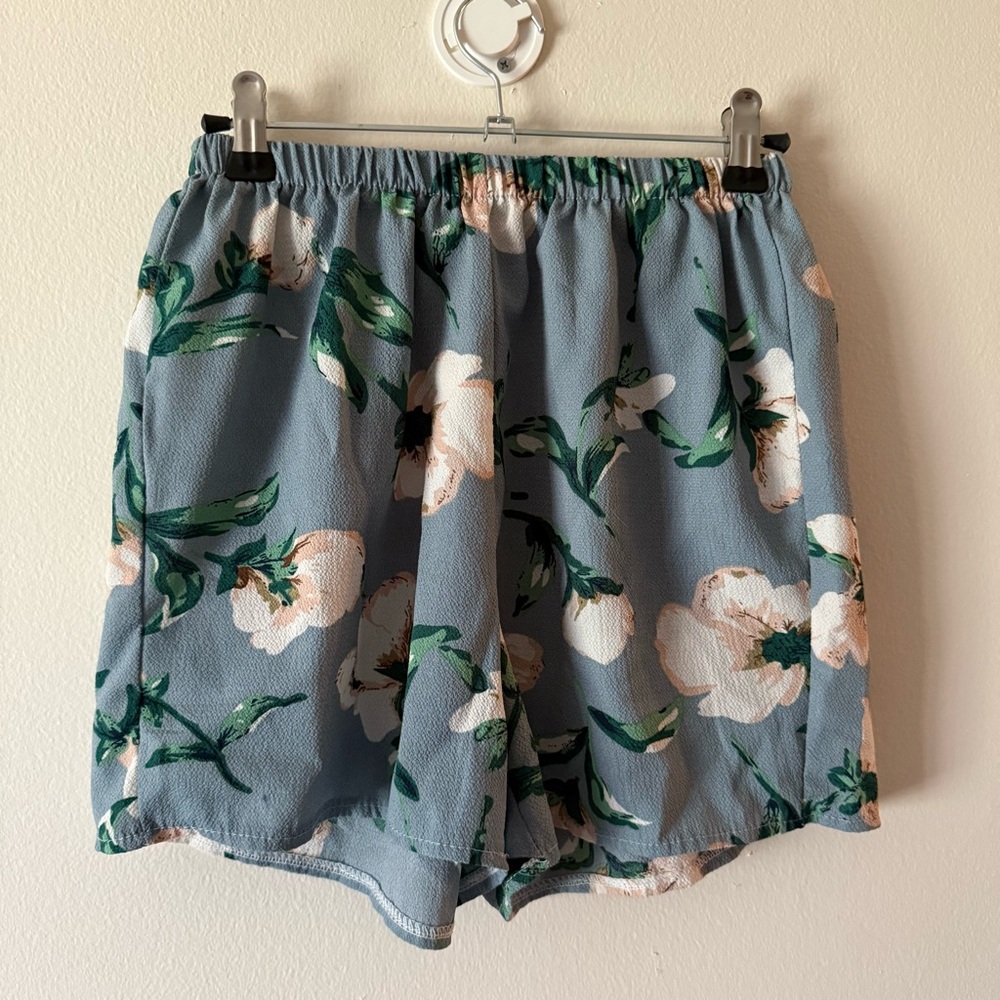 Floral Blue Women's Shorts